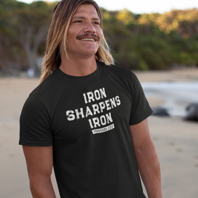 Camiseta Roupas Cristãs Masculinas (Criador carregado)