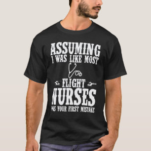Camiseta Roupas de Enfermeira de Voo - Design de Enfermeira