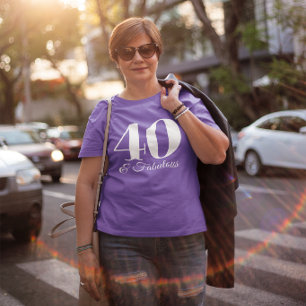 Camiseta Roxo e Branco 40 & Fabuloso Tipografia