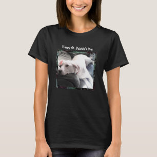 Camiseta Rua, Cachorro Branco preguiçoso no dia da Patty de