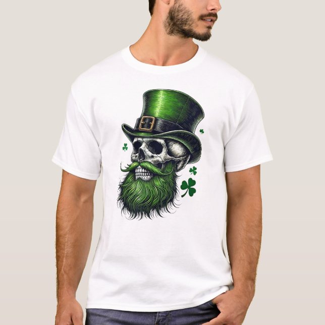 Camiseta Rua, Caveira do Dia de Patrick com Barba Verde (Frente)