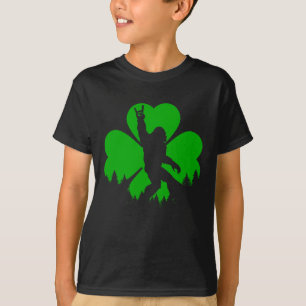 Camiseta Rua de Pé Grande. Dia de Patrick