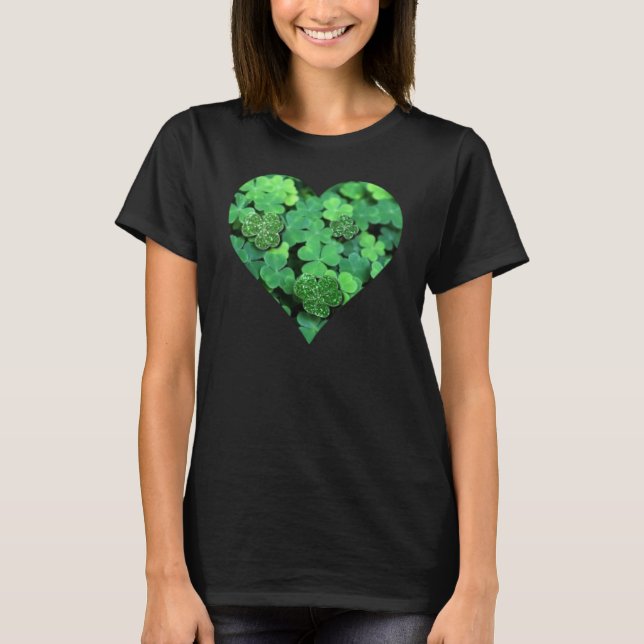 Camiseta Rua. Dia das Patetas, shamrock verde, corações irl (Frente)