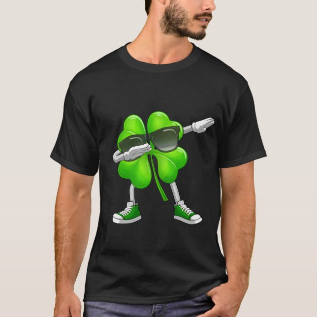 Camiseta Rua Dia de Patrick Tee Dabbing Shamrock (Frente)