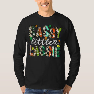 Camiseta Rua Engraçada De Shamrock Sassy Little Lassie Cute