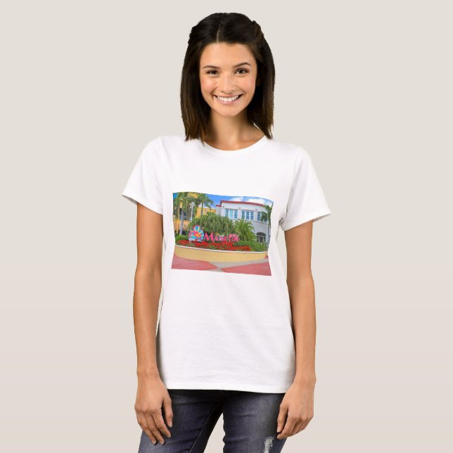 Camiseta Rua. Maarten, sinal de boas-vindas, fotografia, ho (Frente Completa)