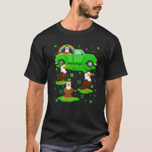 Camiseta Rua Verde De Pássaros De Carro Leprechaun Hat Bald