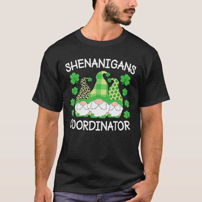 Camiseta Ruas de Professores Coordenadores de Shenanigans.  (Frente)