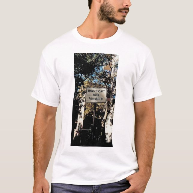 Camiseta Ruído desnecessário (Frente)