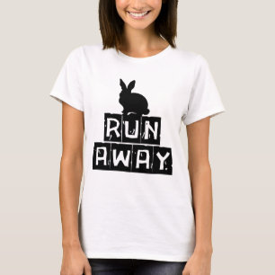 Camiseta Run Away Engraçado, Design de Fantasia Medieval
