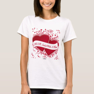 Camiseta S.W.A.K. Selado Com Um Beijo!Corações vermelhos