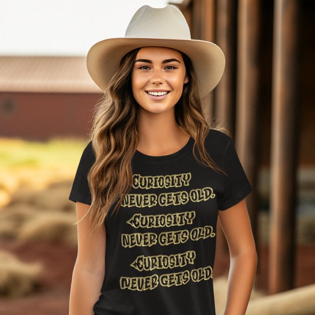 Camiseta Sabedoria Dourada: Curiosidade Nunca Envelhece (Criador carregado)