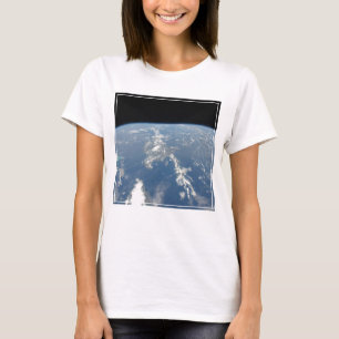 Camiseta Saharan Dust soprando Westward No Atlântico.