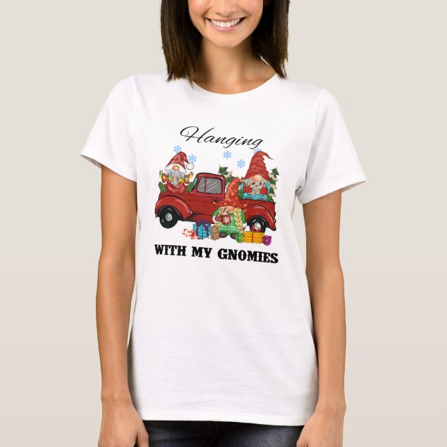 Camiseta Saindo Com Meus Gnomos (Frente)
