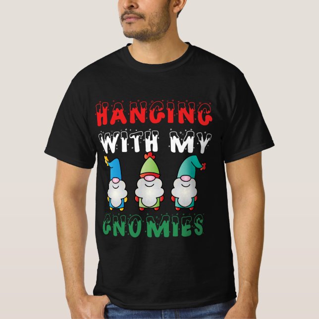 Camiseta Saindo Com Meus Gnomos (Frente)