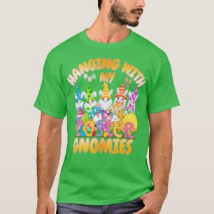 Camiseta Saindo Com Meus Gnomos De Páscoa