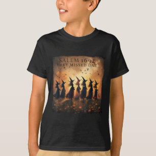 Camiseta Salem 1692 Bruxa De Halloween Perderam Um Tarô C
