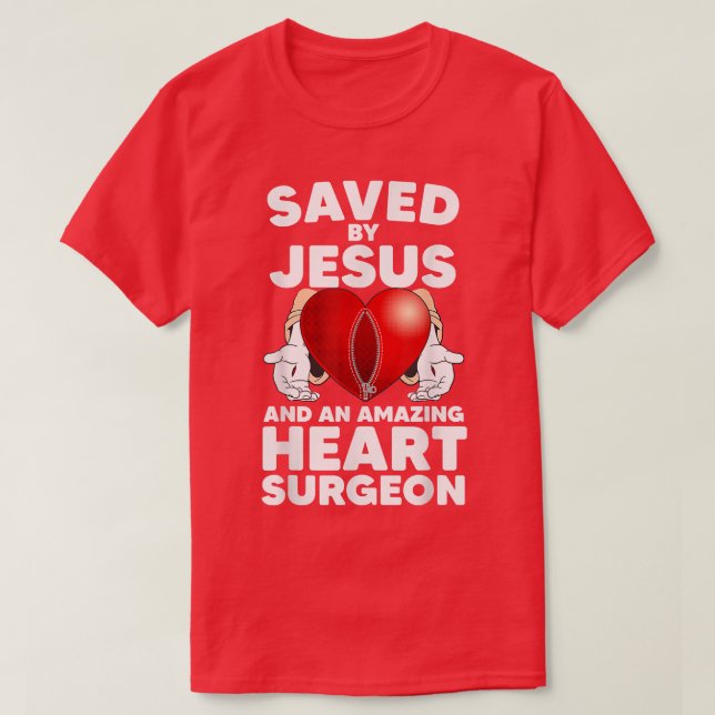 Camiseta Salva por Jesus e um Surgião Incrível se Encontra (Frente do Design)