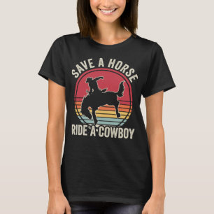 Camiseta Salve Um Cavalo Andando Um Cowboy
