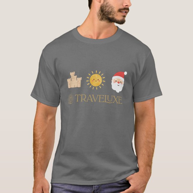 Camiseta Sand, Sun & Santa – Traveluxe (Frente)