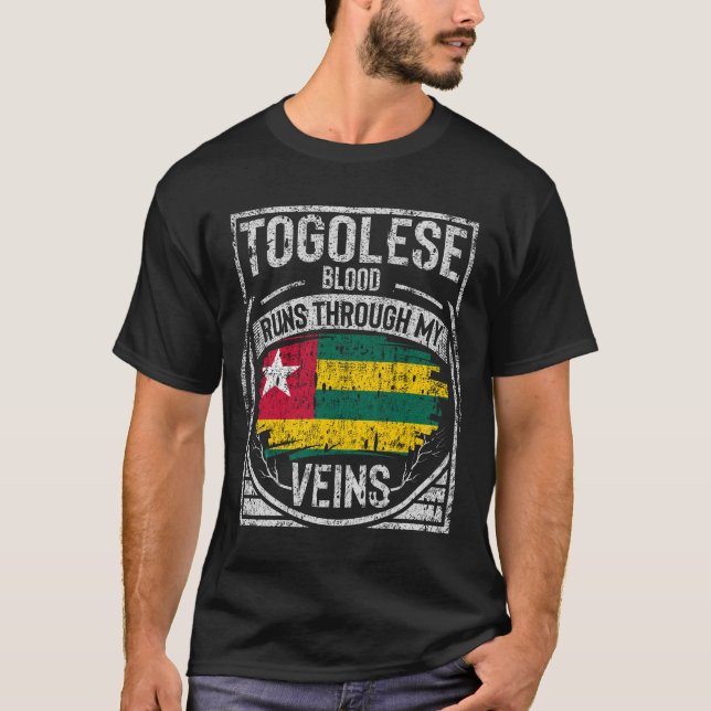 Camiseta Sangue Togolês Atravessa Minhas Veias (Frente)