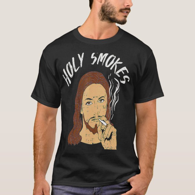 Camiseta Santo Fumaça Cigarro Jesus Cristo Memória Cristão (Frente)