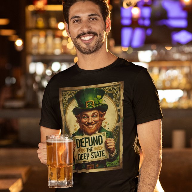 Camiseta Santo Patrício Desfinancie o Estado Profundo Vigil (Criador carregado)
