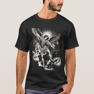 Camiseta São Miguel Derrotando Satanás Arcanjo Guerreiro