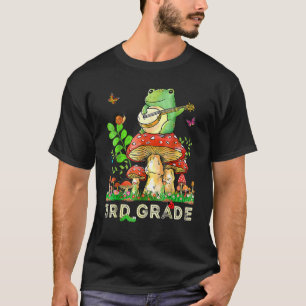 Camiseta Sapo Bonito Jogando Banjo No Cogumelo De Volta À E