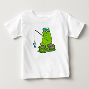 Camiseta Sapo como pescador com cana de pesca e peixe