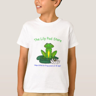 Camiseta Sapo em um Menino Branco de Folha de Lírio