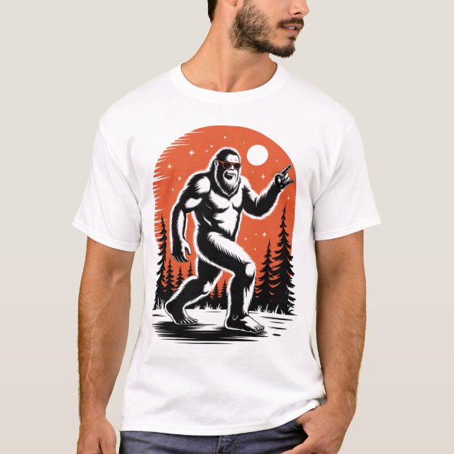 Camiseta Sasquatch da Floresta de Pé-Grande (Frente)