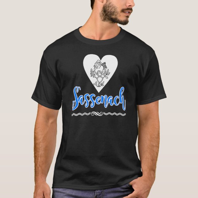 Camiseta Sassenach Thistle Heart (Frente)