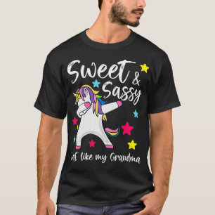 Camiseta Sassy Como Minha Avó Unicorn Cortando Nana Grand