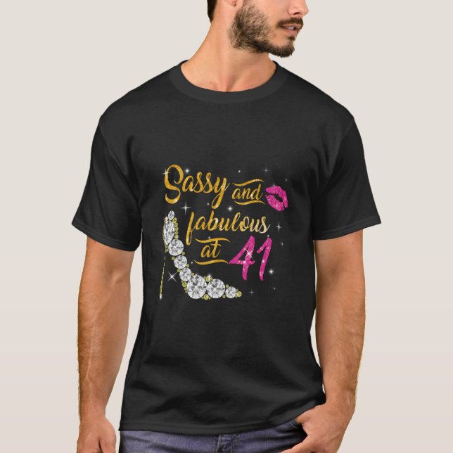 Camiseta Sassy E Fabuloso Com 41 41º Sapatos (Frente)