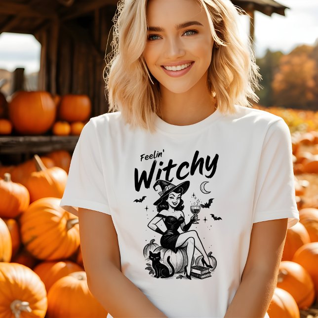 Camiseta Sassy Feelin'Witchy Halloween Tshirt (Criador carregado)