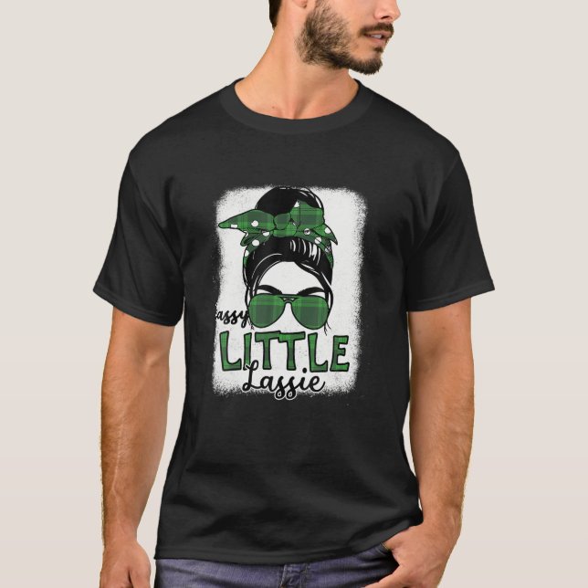 Camiseta Sassy Little Lassie St Patricks Day (Frente)