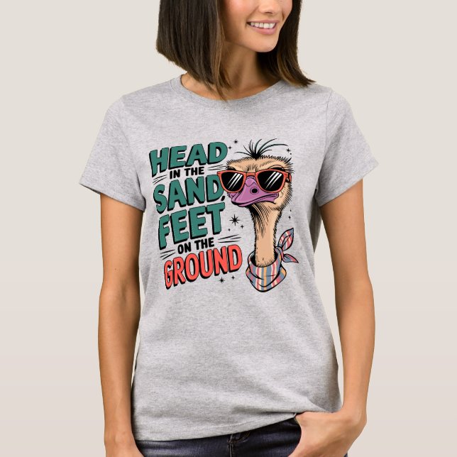Camiseta Sassy Ostrich com óculos de sol (Frente)