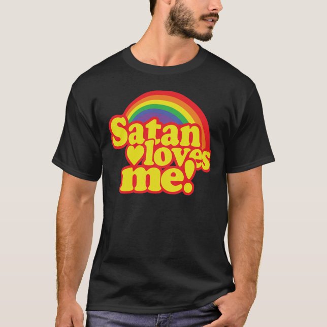 Camiseta Satan Loves Me friend gift (Frente)
