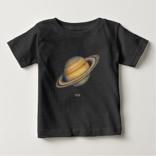 Camiseta Saturno artístico com anéis vibrantes
