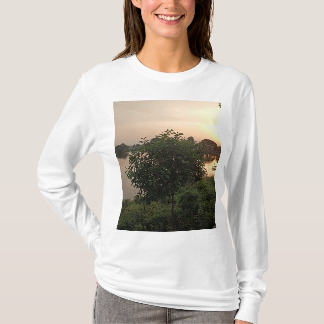 Camiseta Satyam Group (Frente)