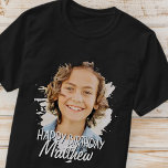 Camiseta Saudação de Aniversário da Foto Personalizada Lega<br><div class="desc">A design é moderna e simples. Adicione uma foto personalizada do celebrante de aniversário e adicione seu nome,  adicione uma mensagem personalizada</div>