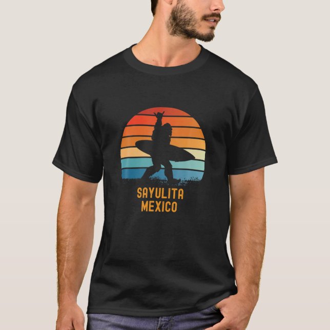 Camiseta Sayulita - México Sasquatch Souvenir (Frente)