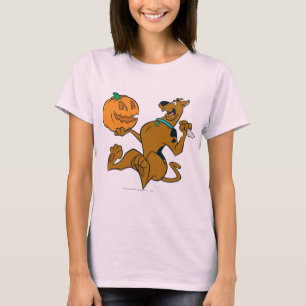 Camiseta Scooby-Doo que cinzela a abóbora