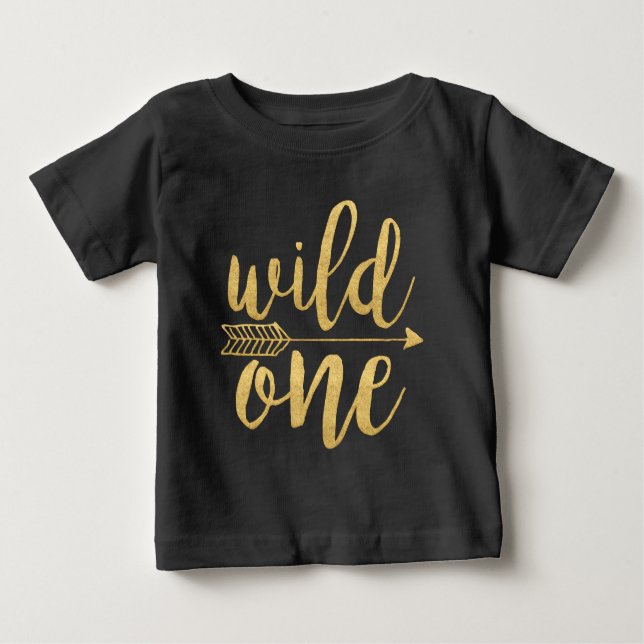 Camiseta Script Dourado Selvagem|Um Ano (Frente)