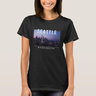 Camiseta Seattle Washington Skyline Space Agulha Rain