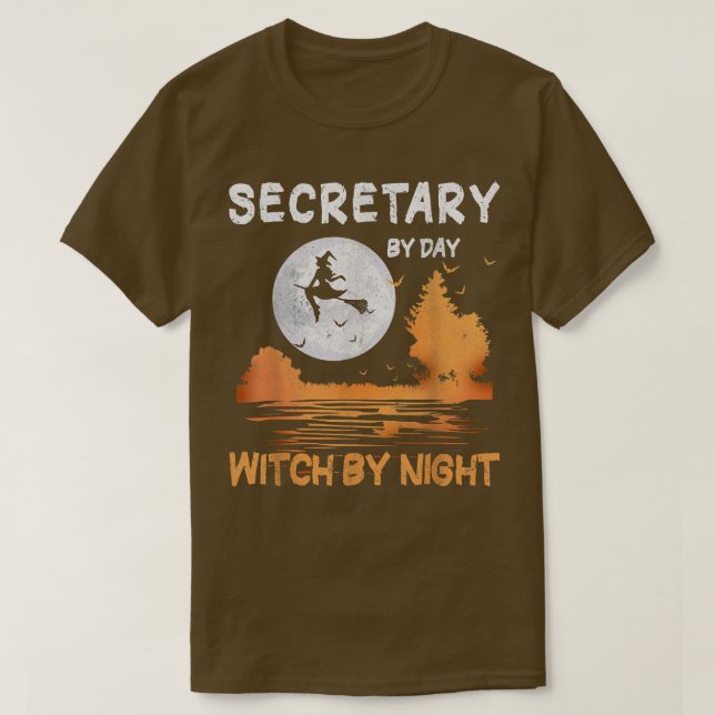 Camiseta Secretary By Day Witch By Night Women Halloween746 (Frente do Design)