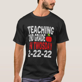 Camiseta Segundo De Ensino No Dia 2-22-22 22 De Fevereiro