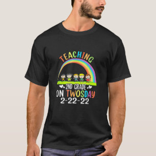 Camiseta Segundo De Ensino No Dia 2-22-22 22 De Fevereiro