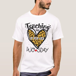Camiseta Segundo De Ensino No Dia 2-22-22 22 De Fevereiro